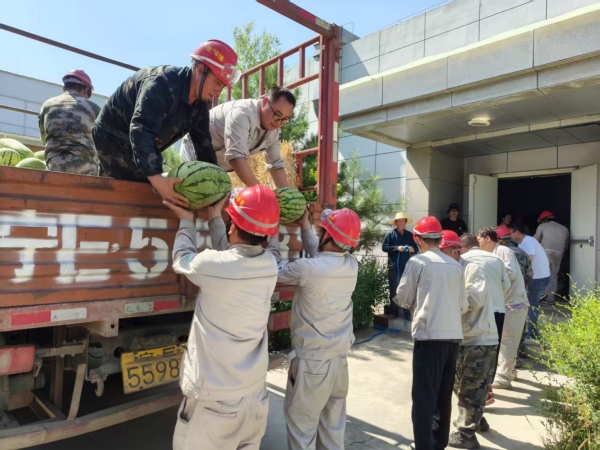 夏日送清凉”活动系列报道之一：